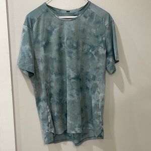 Lululemon Workout Shirt Size Medium